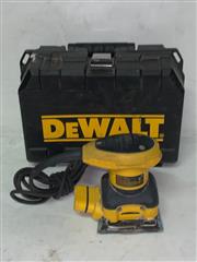 DeWalt D26441 1/4 Sheet Heavy Duty Palm Sander w/ original case